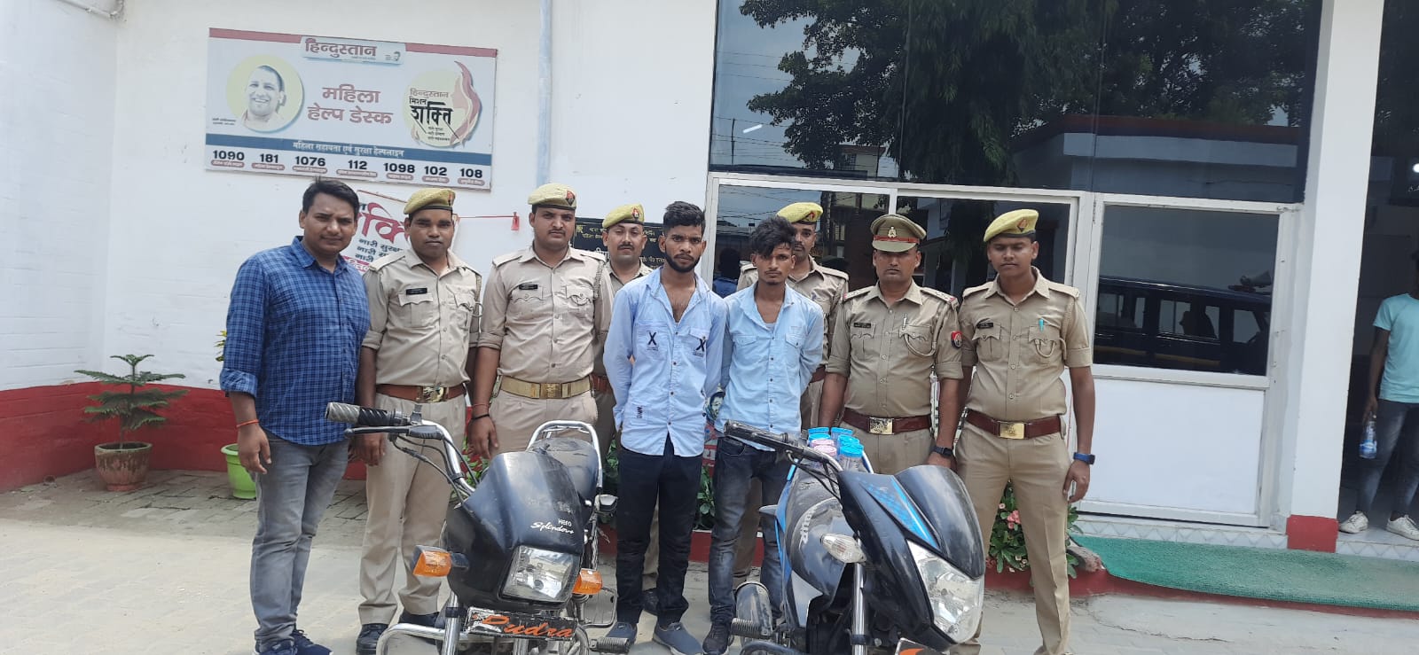 देवरिया में अन्तर्राज्जीय चैन स्नैचर गिरोह के 02 सदस्य हुए गिरफ्तार, deoria nesw