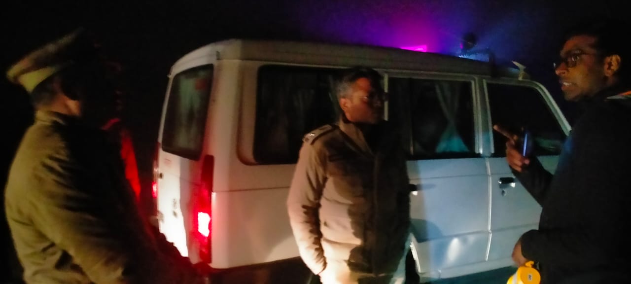 देवरिया भाटपार रानी क्षेत्र में व्यापारी को मारी गोली तीन लाख की लूट