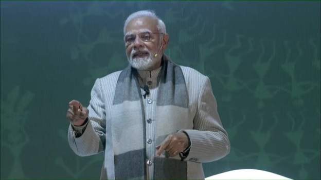 पीएम मोदी ने बच्चों से फोन चलाने और इंस्टाग्राम रिल्स को लेकर कहीं बड़ी बातें PM Modi said big things about children using phones and Instagram reels