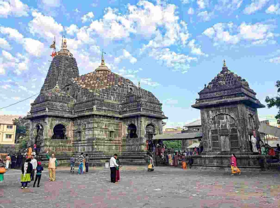 Trimbakeshwar Jyotirlinga। त्र्यंबकेश्वर ज्योतिर्लिंग: शिवभक्तों की आस्था और मान्यता का प्रमुख केंद्र
